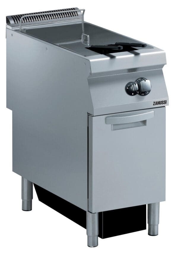 Zanussi Gas 400mm Single Well 23L Freestanding V-Shaped Deep Fryer